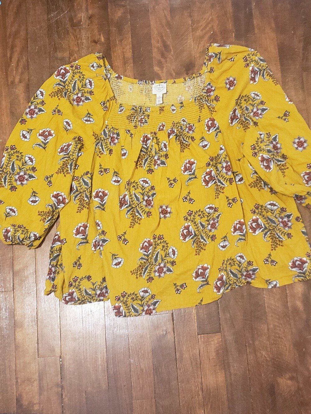 NWOT  St. John's Bay Yellow Floral Smocked Square-Neck Peasant Top